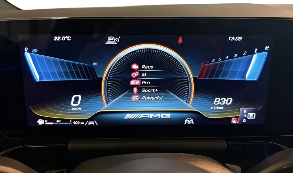 Mercedes-Benz GLA 45 AMG S 4MATIC+ - foto 10