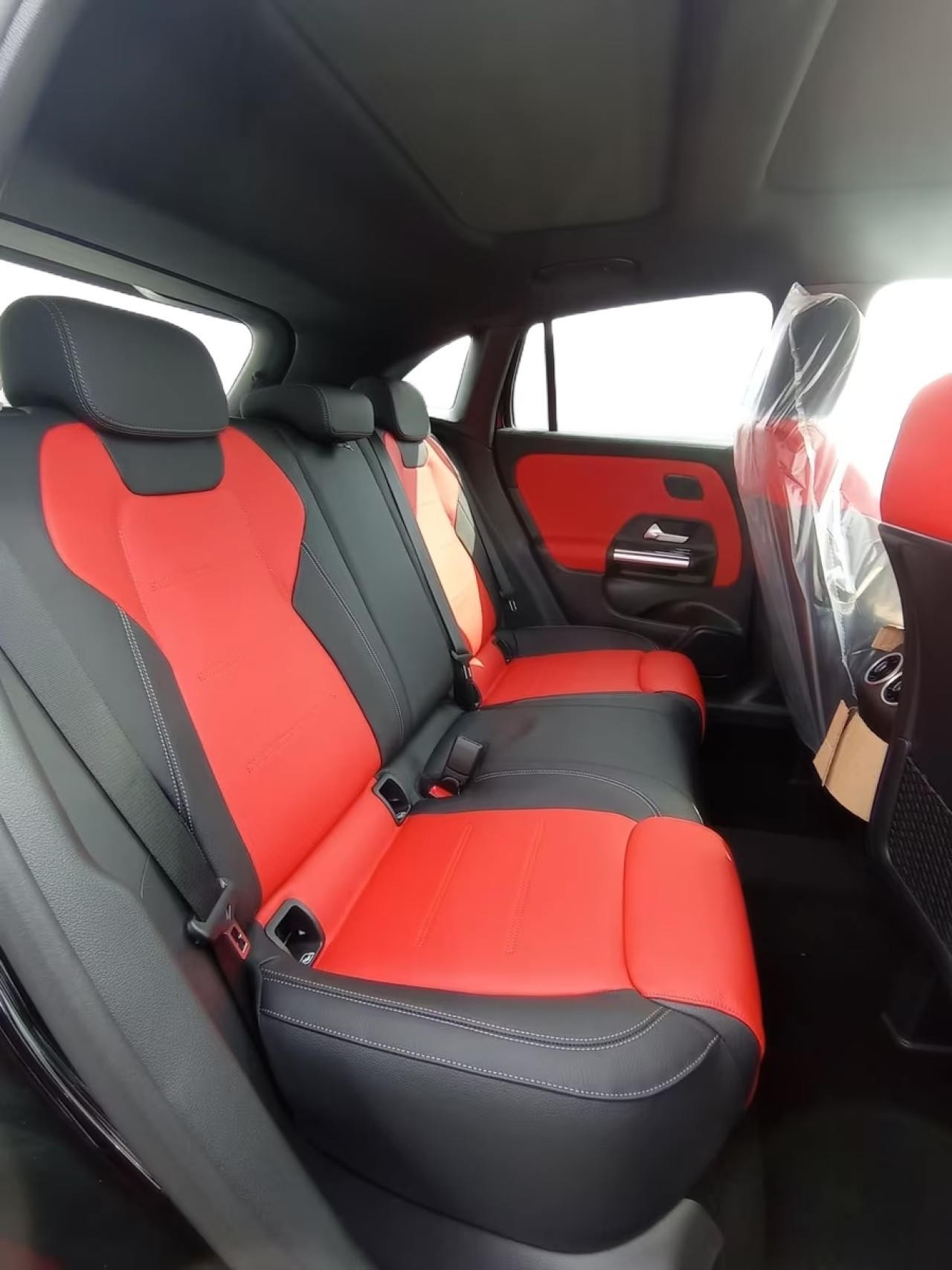 Mercedes-Benz GLA 200 - foto 8