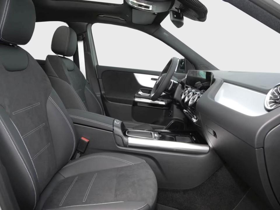 Mercedes-Benz GLA 220d 4MATIC AMG Line - foto 8