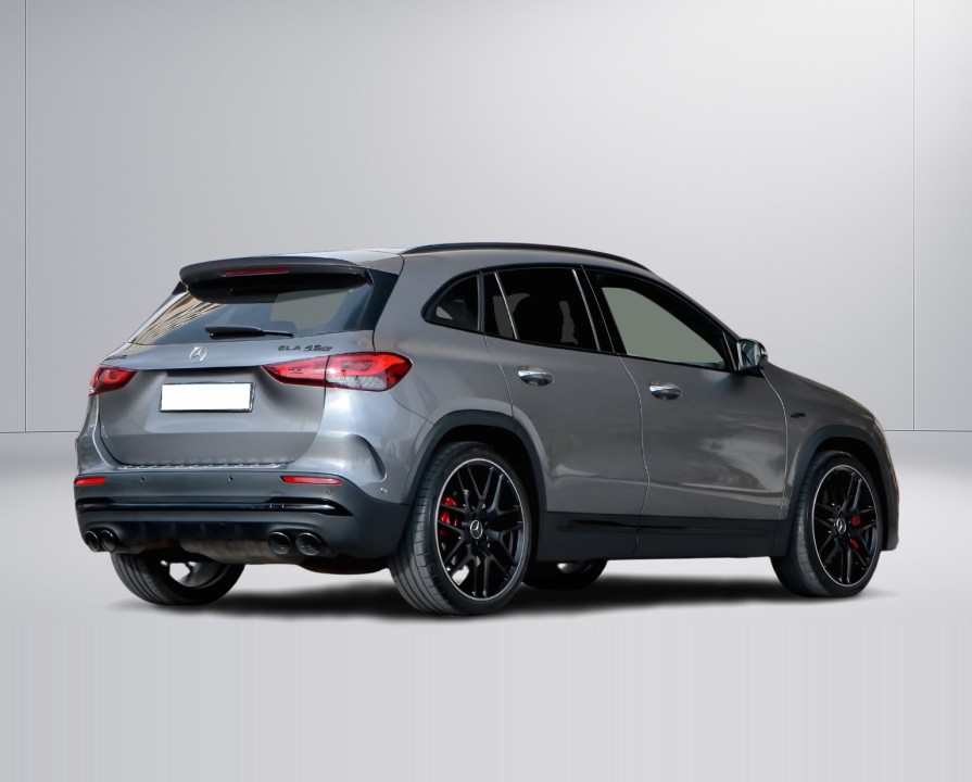 Mercedes-Benz GLA AMG 45s 4MATIC (2)