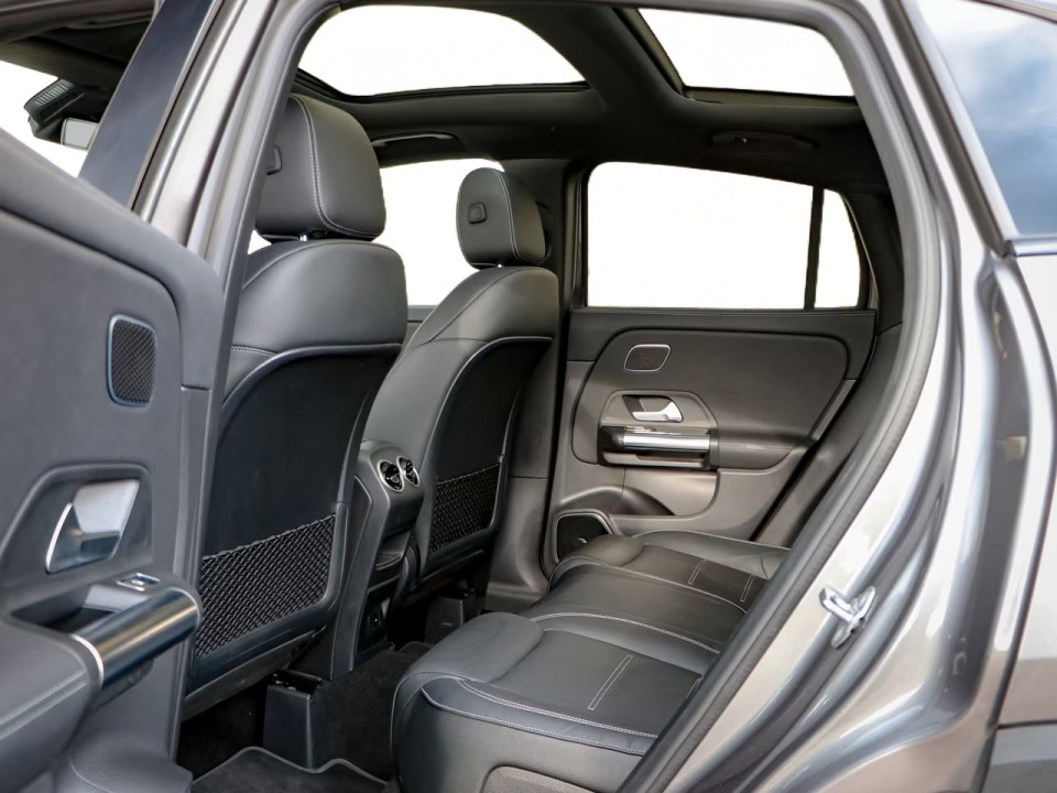 Mercedes-Benz GLA AMG 45s 4MATIC - foto 18