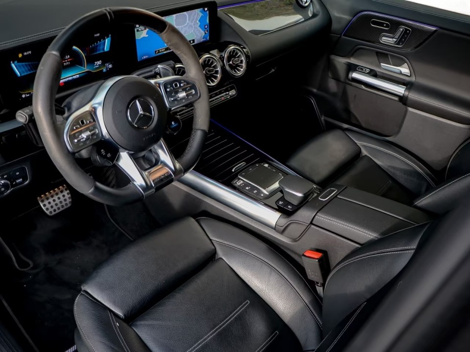 Mercedes-Benz GLA AMG 45s 4MATIC - foto 8