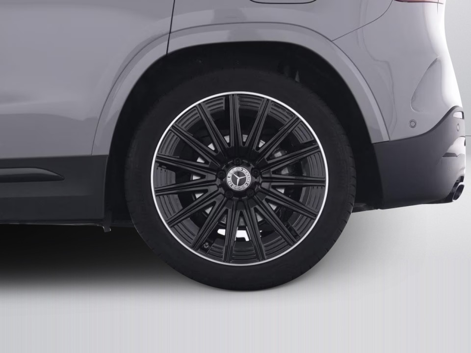 Mercedes-Benz GLA 200 AMG Line - foto 21