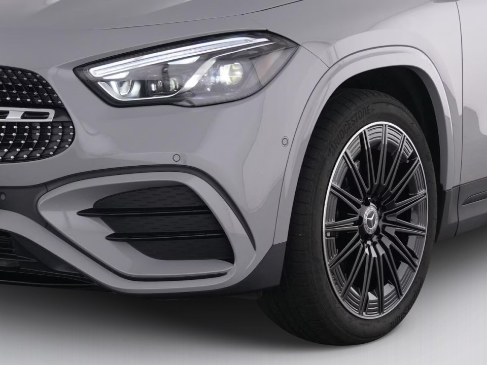 Mercedes-Benz GLA 200 AMG Line - foto 16