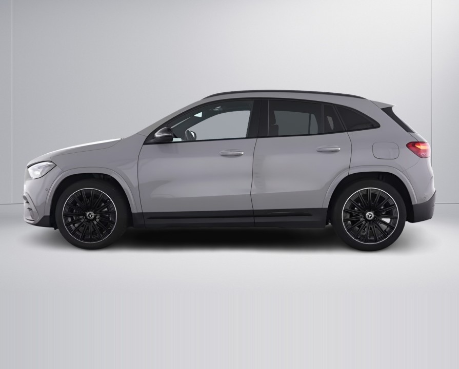 Mercedes-Benz GLA 200 AMG Line - foto 10