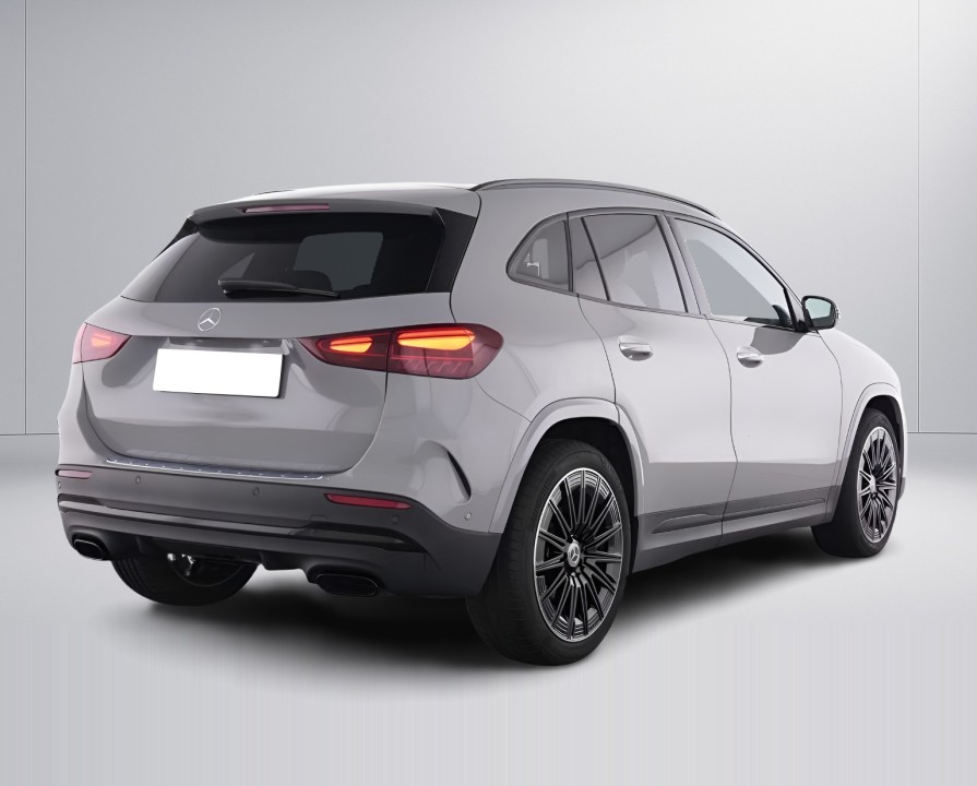 Mercedes-Benz GLA 200 AMG Line - foto 6