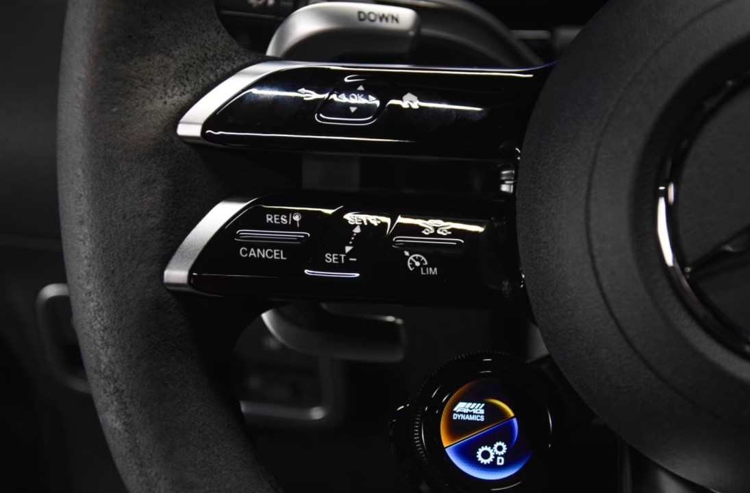 Mercedes-Benz GLA AMG 35 4MATIC - foto 11