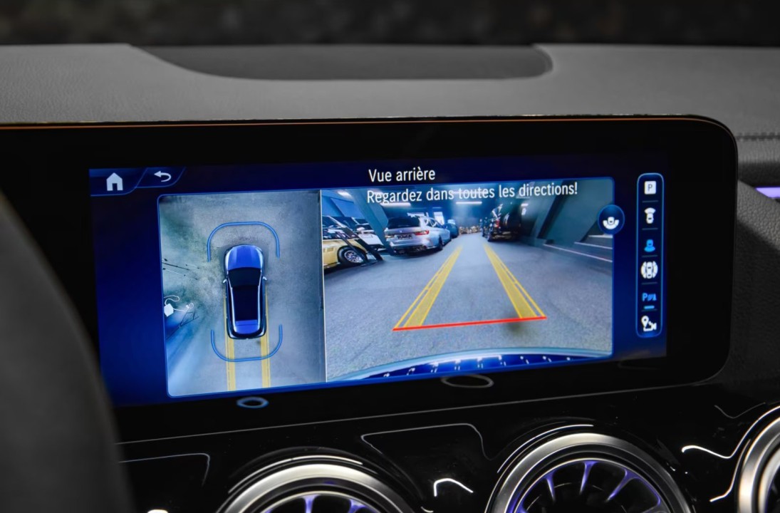 Mercedes-Benz GLA AMG 35 4MATIC - foto 18