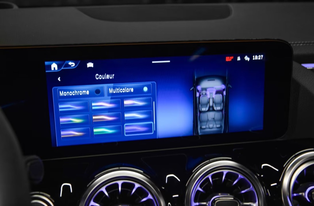 Mercedes-Benz GLA AMG 35 4MATIC - foto 17