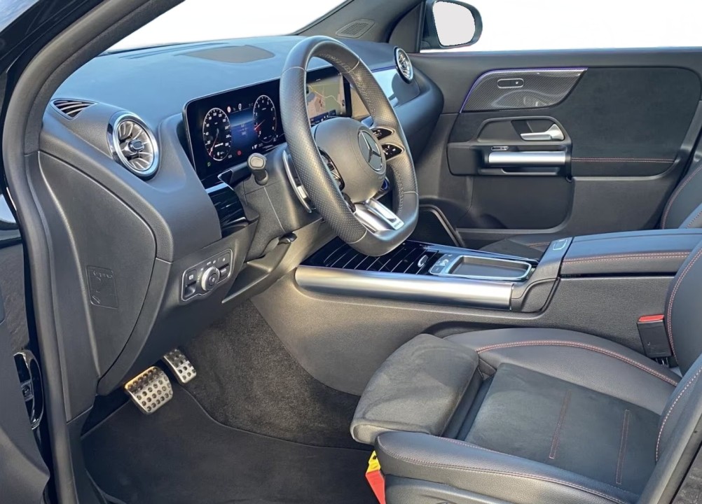 Mercedes-Benz GLA AMG 35 4MATIC - foto 10