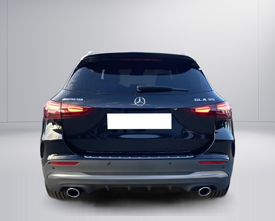 Mercedes-Benz GLA AMG 35 4MATIC (3)