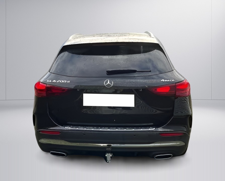 Mercedes-Benz GLA 200d 4MATIC AMG Line (4)