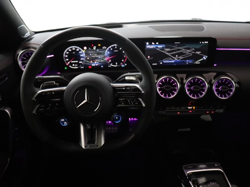 Mercedes-Benz CLA AMG 45s 4MATIC - foto 19