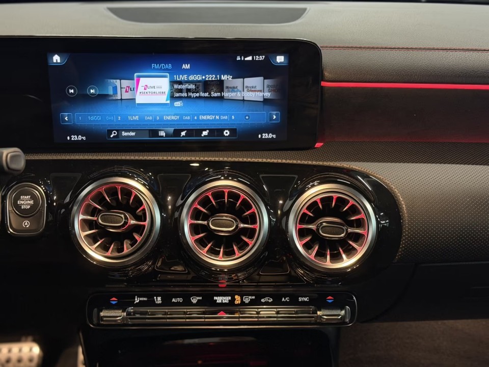 Mercedes-Benz CLA AMG 45 4MATIC - foto 17