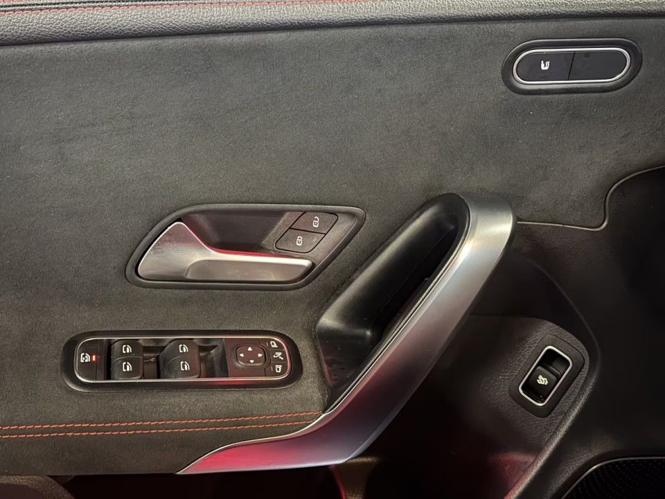 Mercedes-Benz CLA AMG 45 4MATIC - foto 27