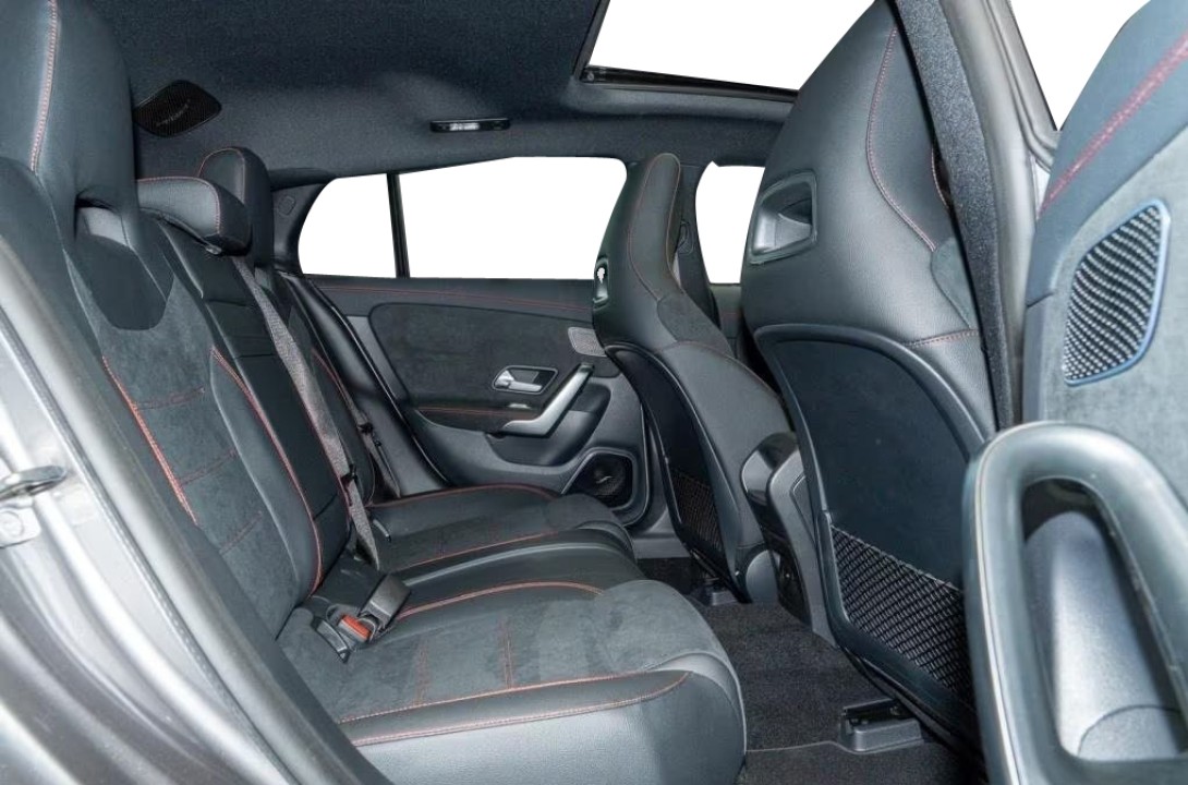 Mercedes-Benz CLA 250e AMG - foto 16