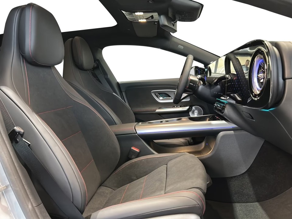 Mercedes-Benz CLA 350 4MATIC EQ - foto 11