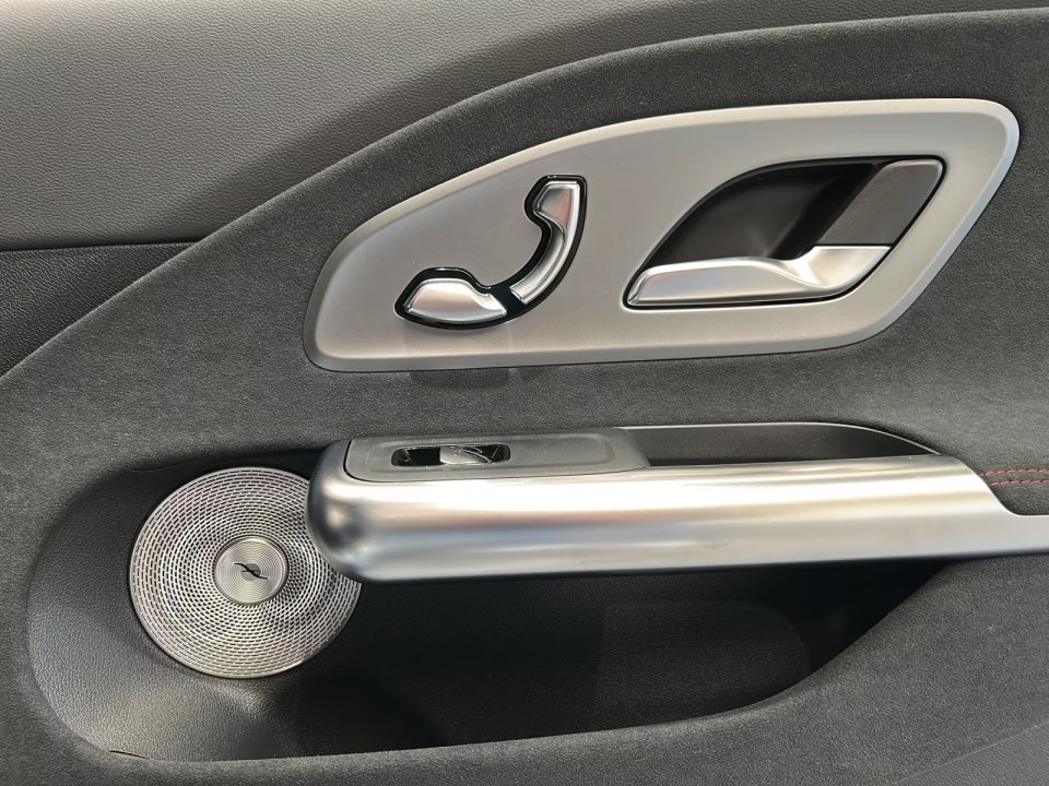 Mercedes-Benz CLA 350 4MATIC EQ - foto 16