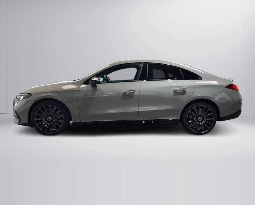 Mercedes-Benz CLA 350 4MATIC EQ - foto 8