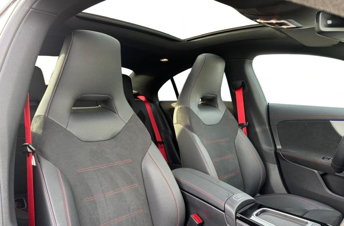 Mercedes-Benz CLA AMG 35 4MATIC - foto 13