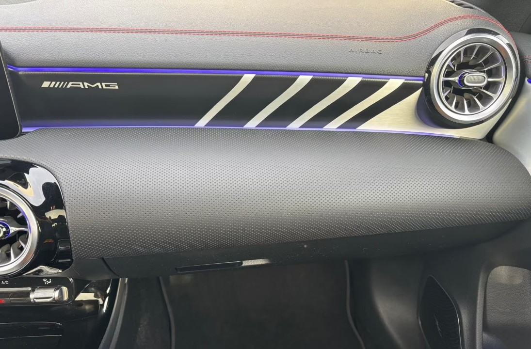 Mercedes-Benz CLA AMG 35 4MATIC - foto 16