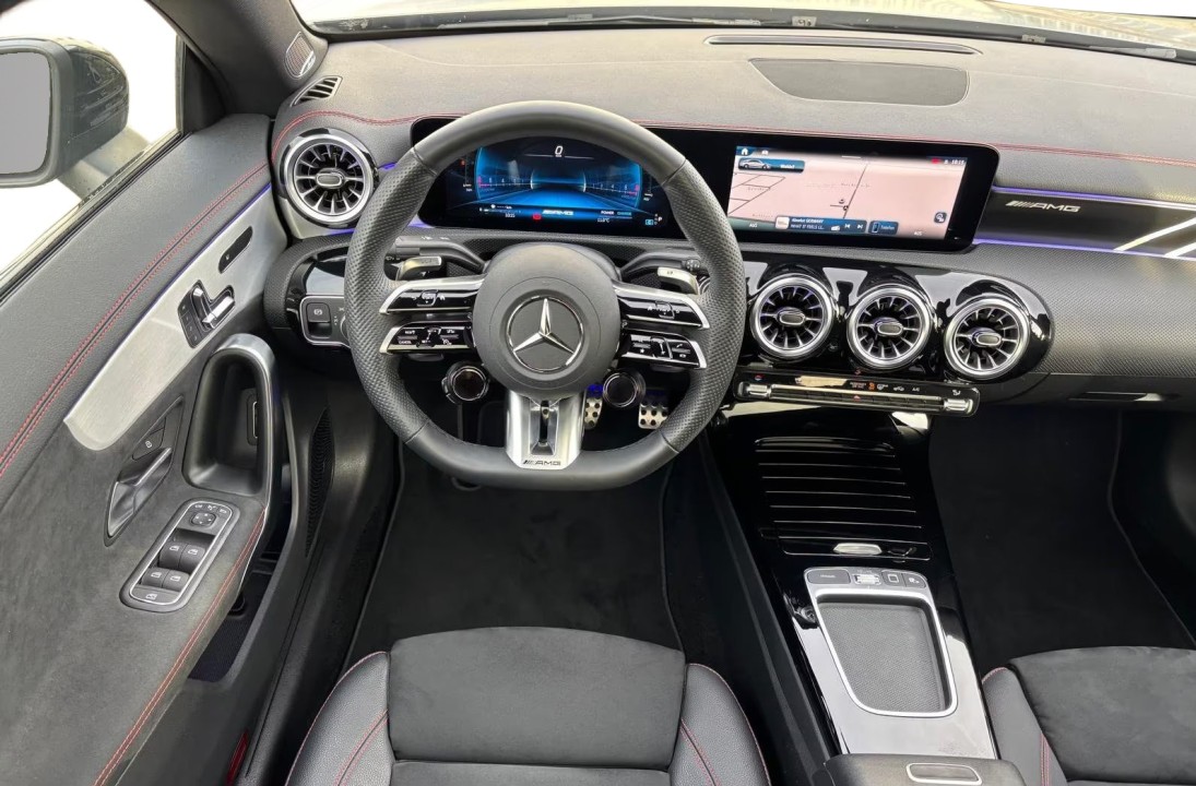 Mercedes-Benz CLA AMG 35 4MATIC - foto 8