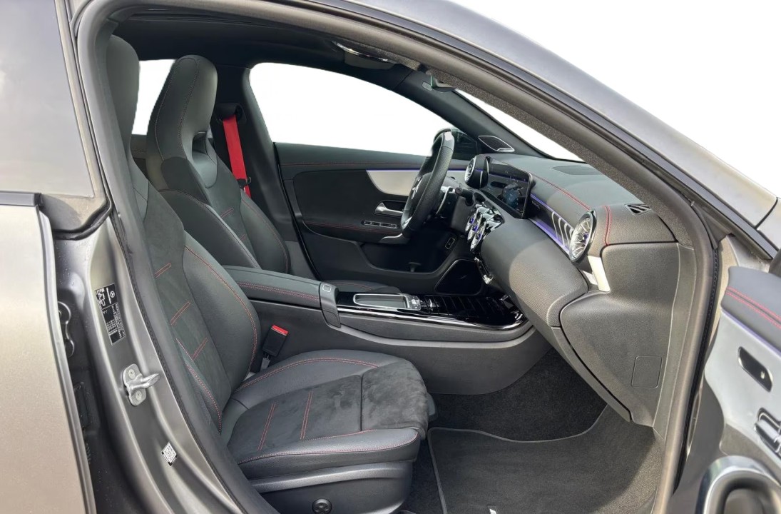 Mercedes-Benz CLA AMG 35 4MATIC - foto 12