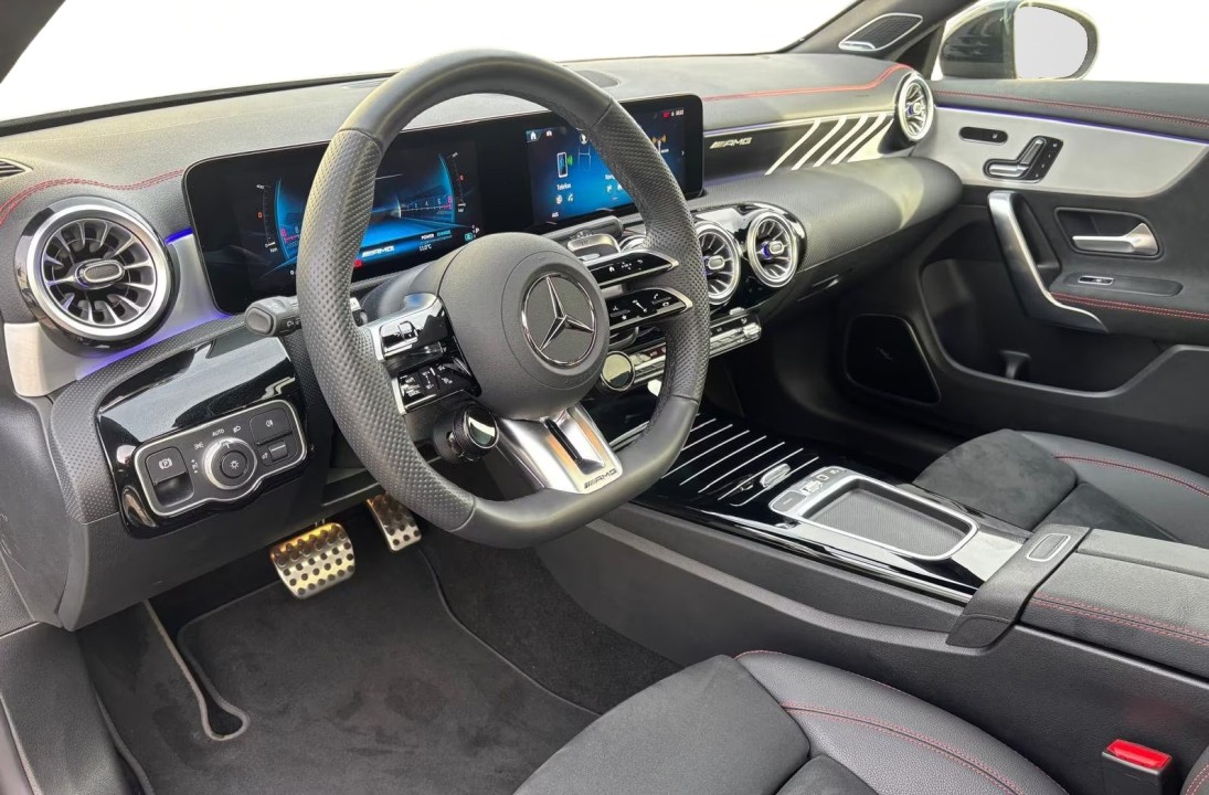 Mercedes-Benz CLA AMG 35 4MATIC - foto 10