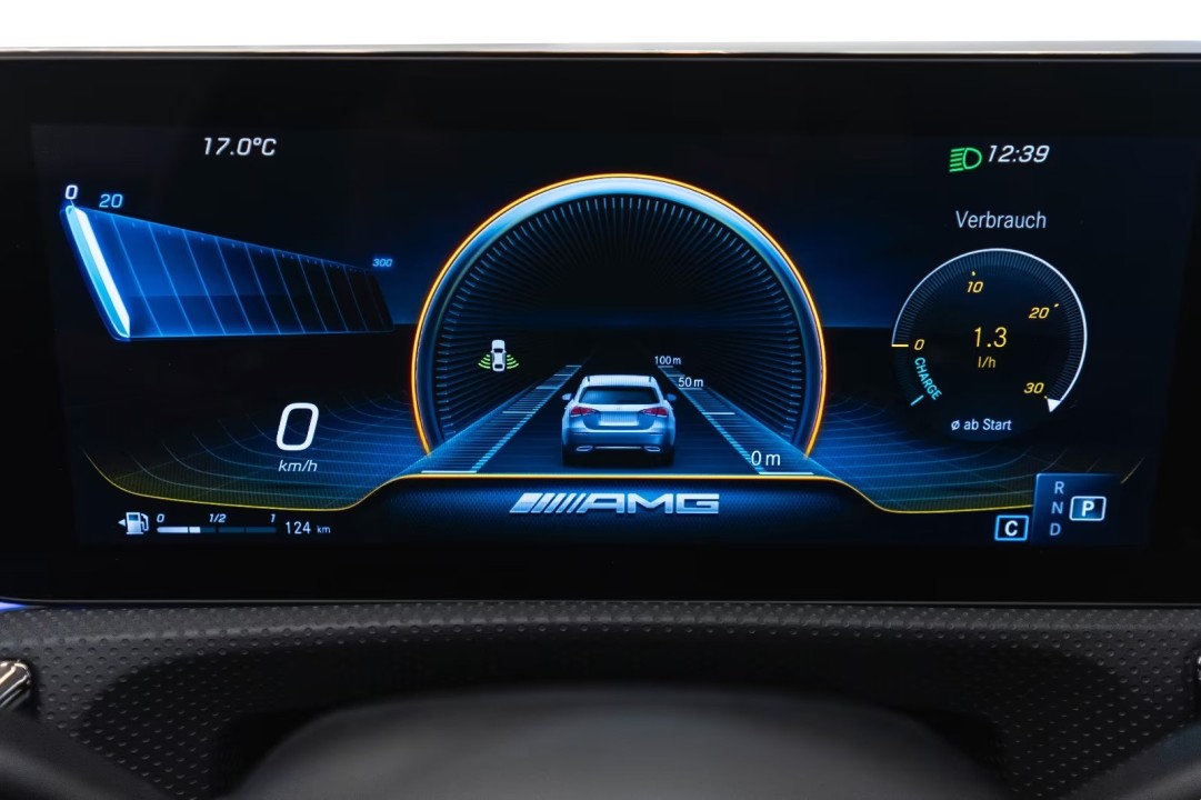 Mercedes-Benz CLA AMG 45 4MATIC - foto 17