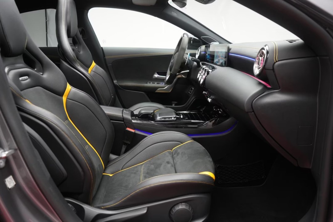 Mercedes-Benz CLA AMG 45s 4MATIC - foto 9