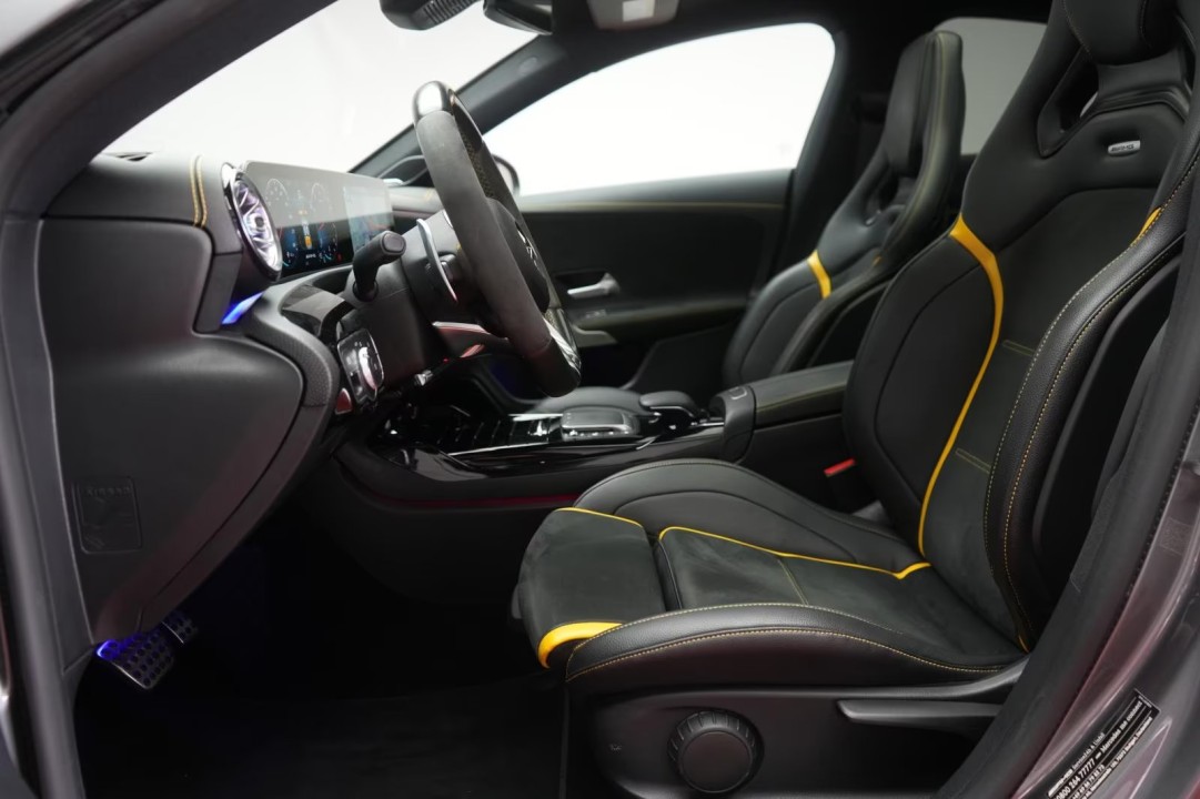 Mercedes-Benz CLA AMG 45s 4MATIC - foto 8