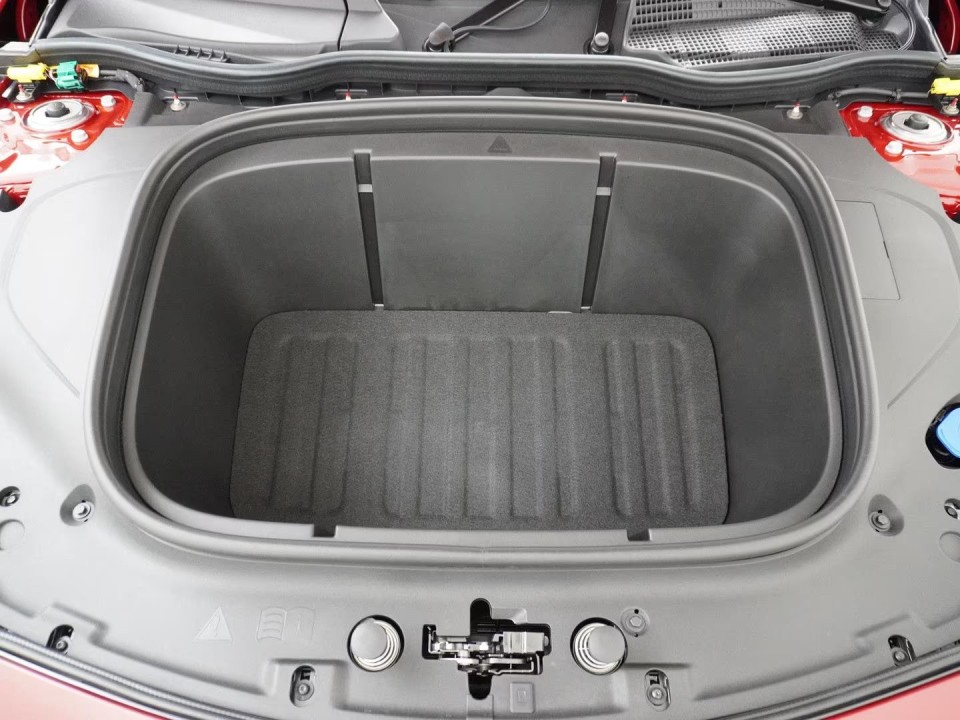 Mercedes-Benz CLA 250 EQ - foto 40