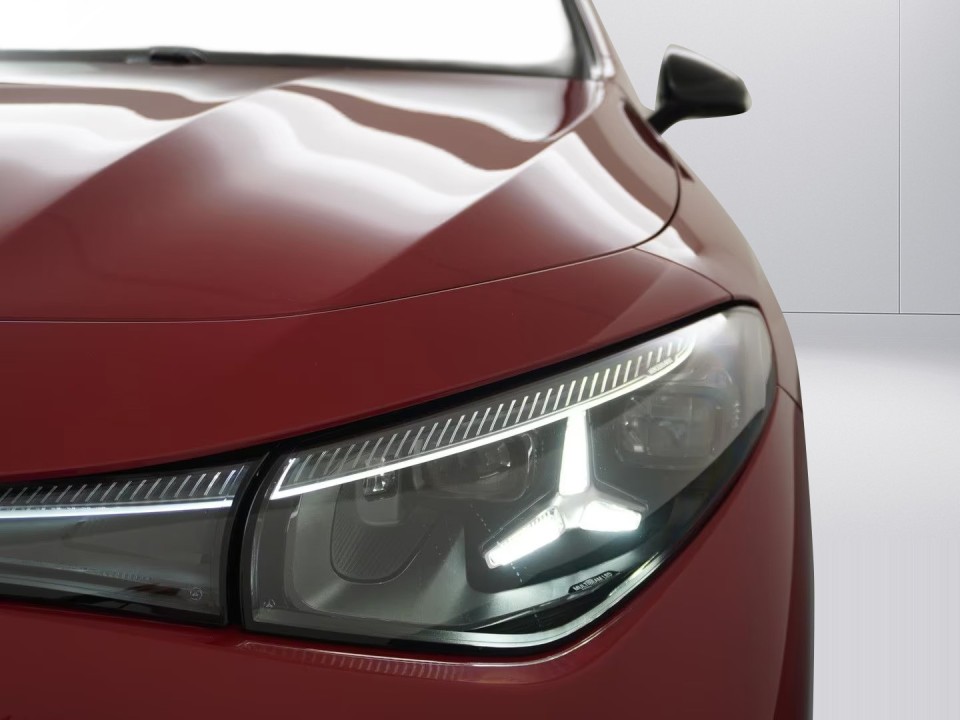 Mercedes-Benz CLA 250 EQ - foto 41