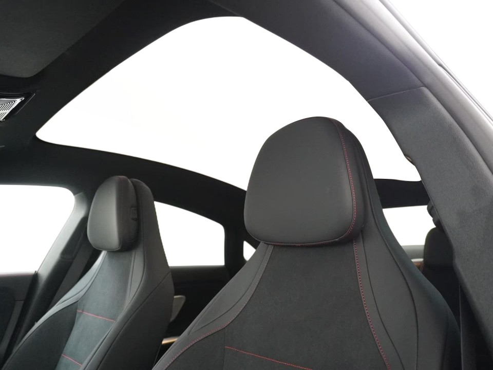 Mercedes-Benz CLA 250 EQ - foto 36