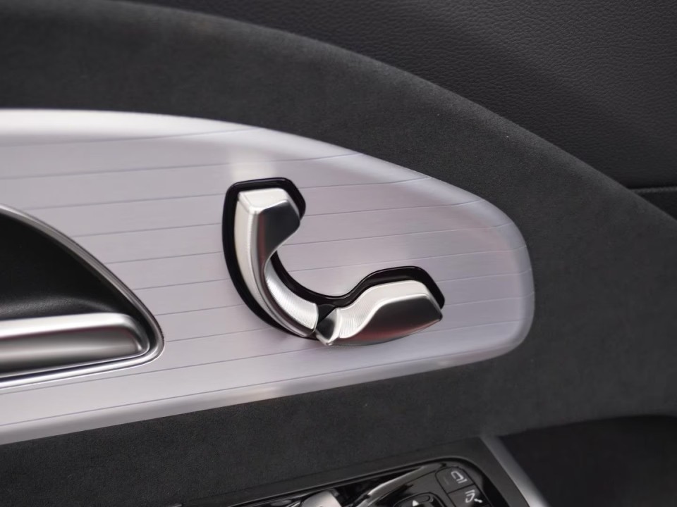 Mercedes-Benz CLA 250 EQ - foto 37