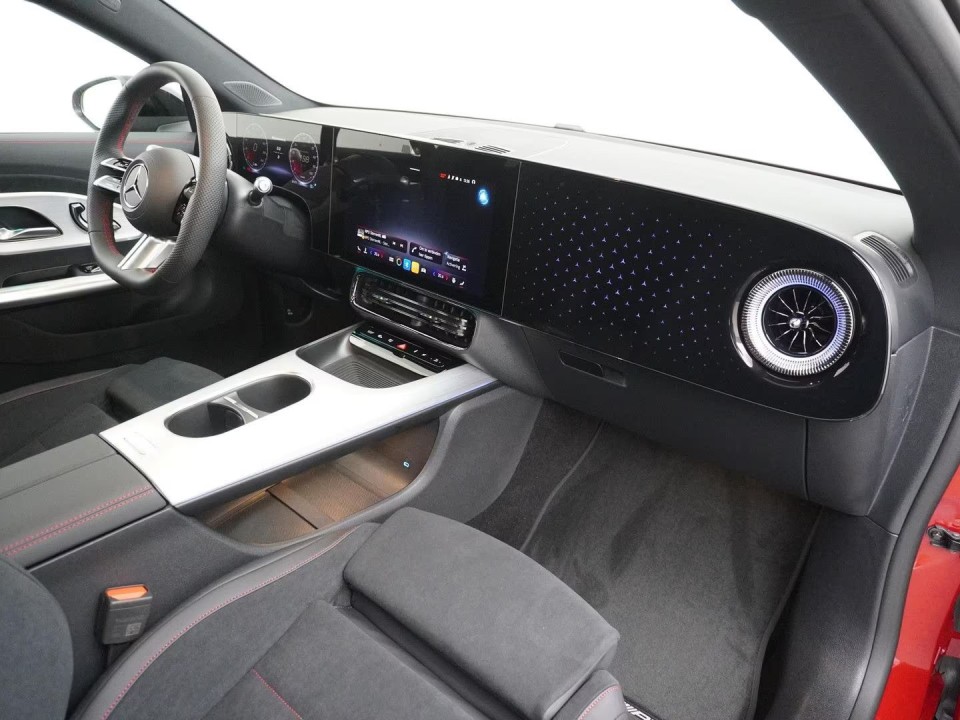 Mercedes-Benz CLA 250 EQ - foto 15