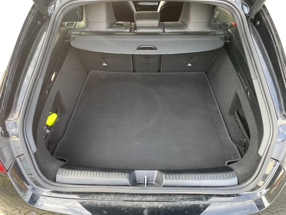 Mercedes-Benz CLA AMG 45s 4MATIC Shooting Brake - foto 17