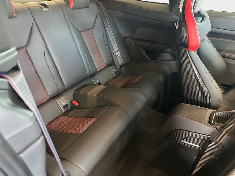 BMW M4 CS Coupe - foto 11