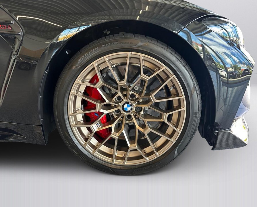 BMW M4 CS Coupe - foto 14