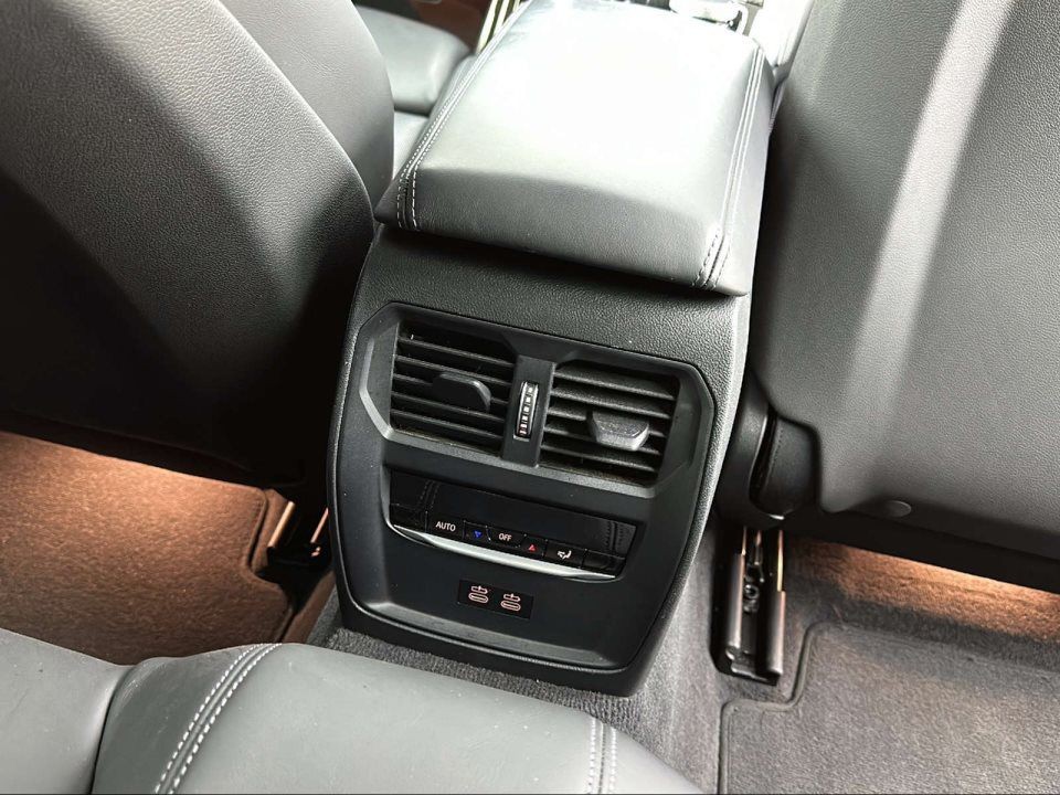 BMW M4 Competition xDrive - foto 11