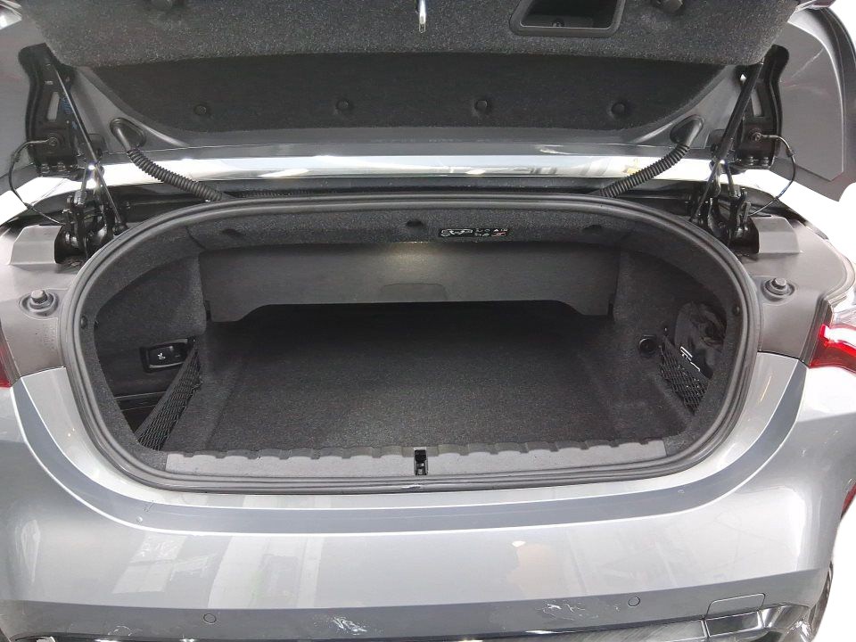 BMW M4 Competition - foto 10