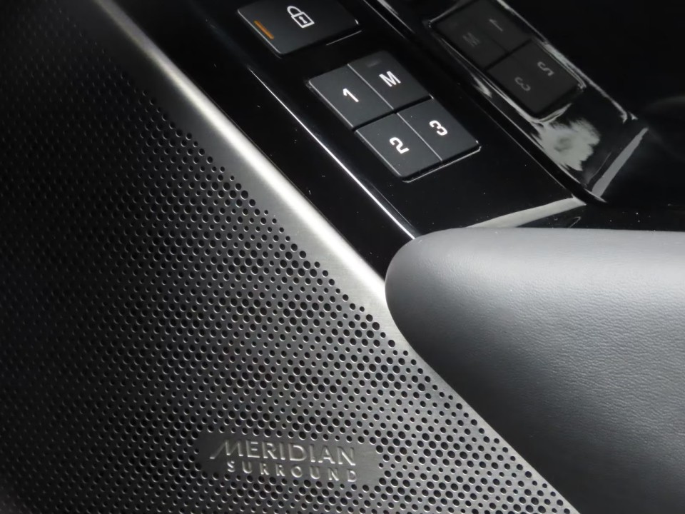 Land Rover Range Rover Velar P400 R-Dynamic HSE - foto 21