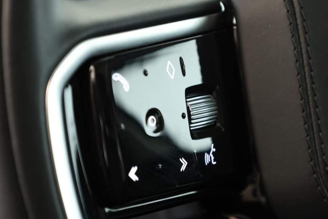 Land Rover Range Rover Velar D200 R-Dynamic SE - foto 12