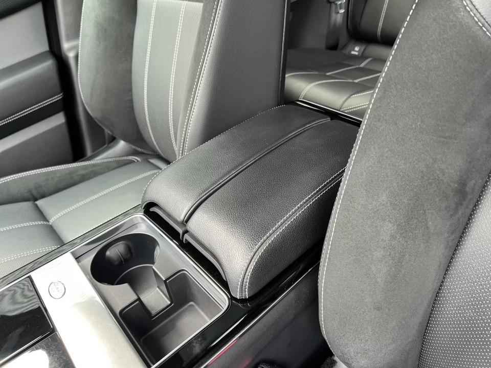 Land Rover Range Rover Velar D300 SE R-Dynamic - foto 28