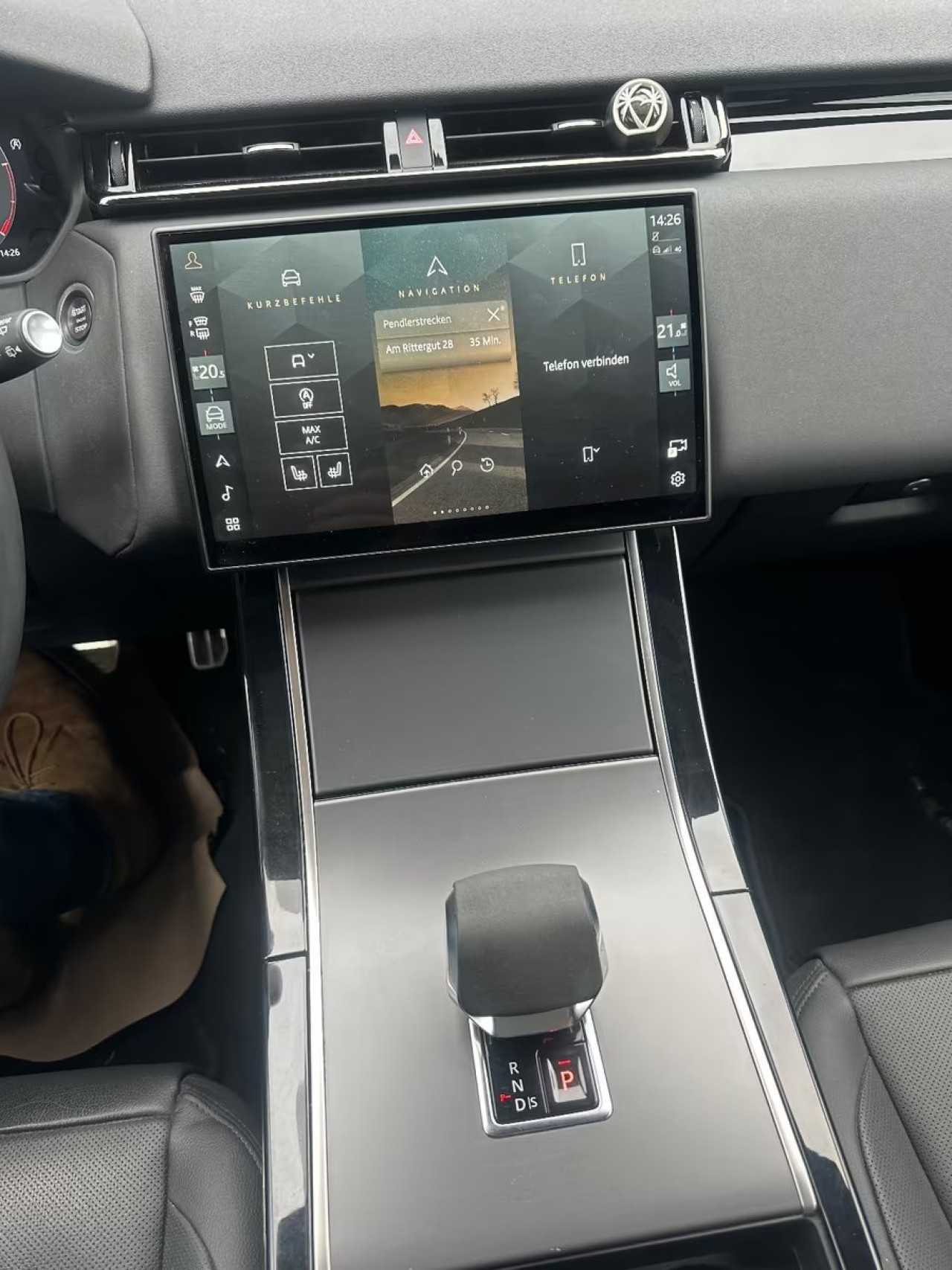 Land Rover Range Rover Velar D300 - foto 12