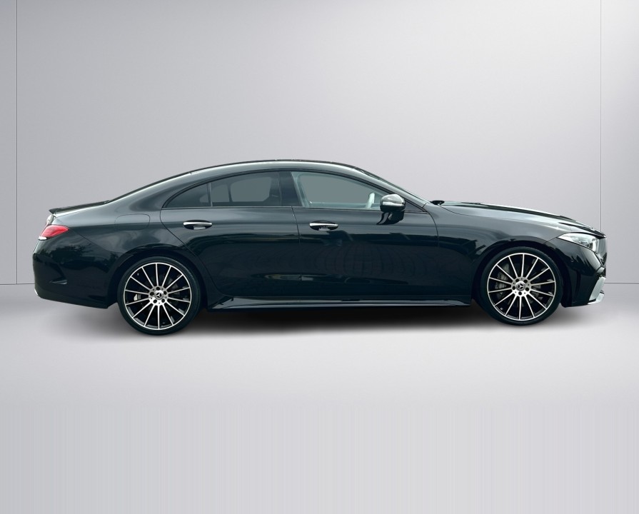 Mercedes-Benz CLS 400d 4MATIC AMG Line (2)