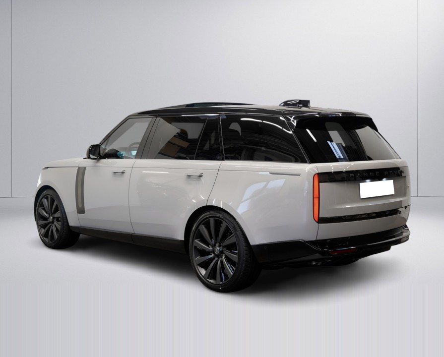 Land Rover Range Rover SV P615 LWB (4)