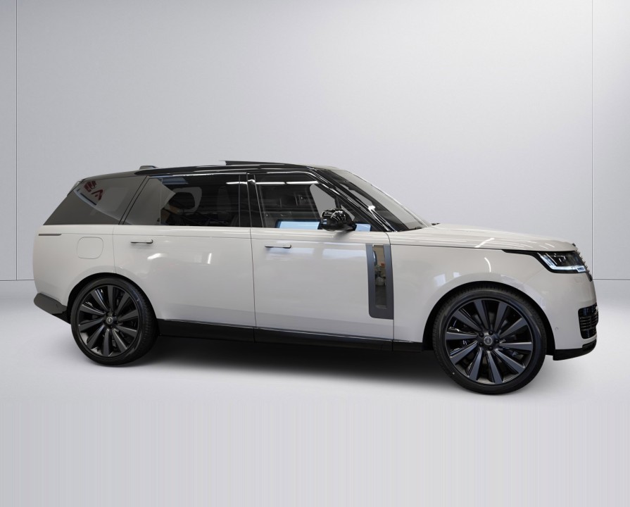 Land Rover Range Rover SV P615 LWB (2)