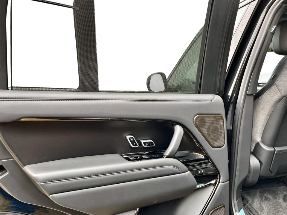 Land Rover Range Rover SV P615 - foto 23