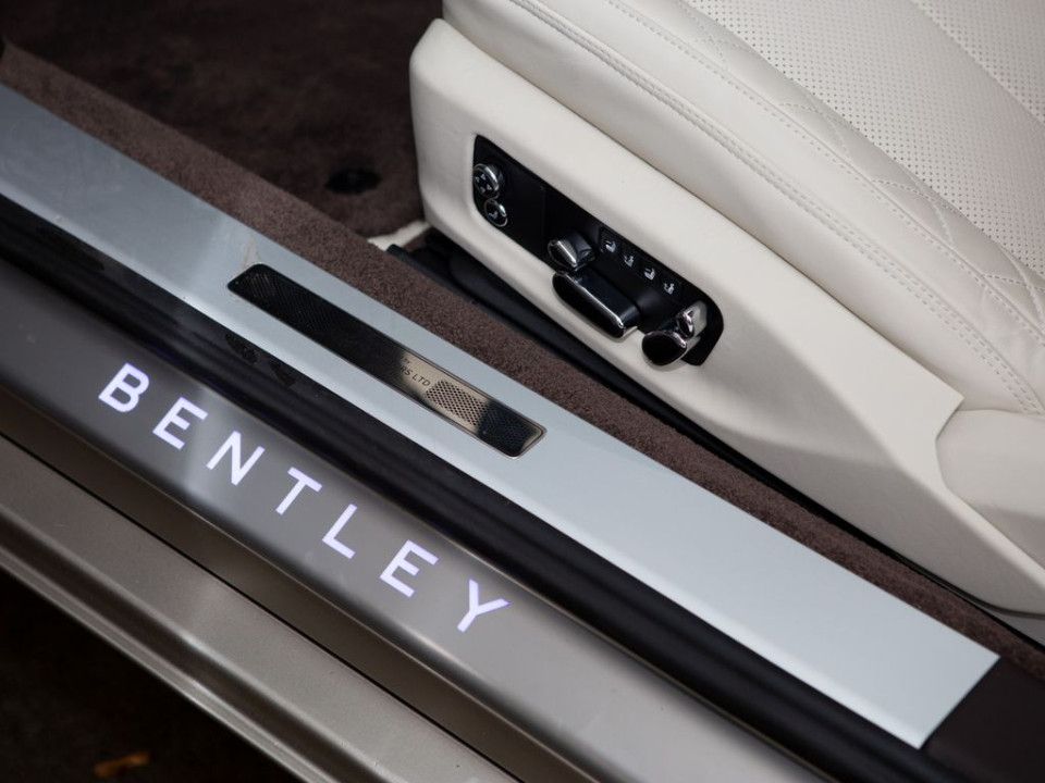 Bentley Continental GTC V8 - foto 18